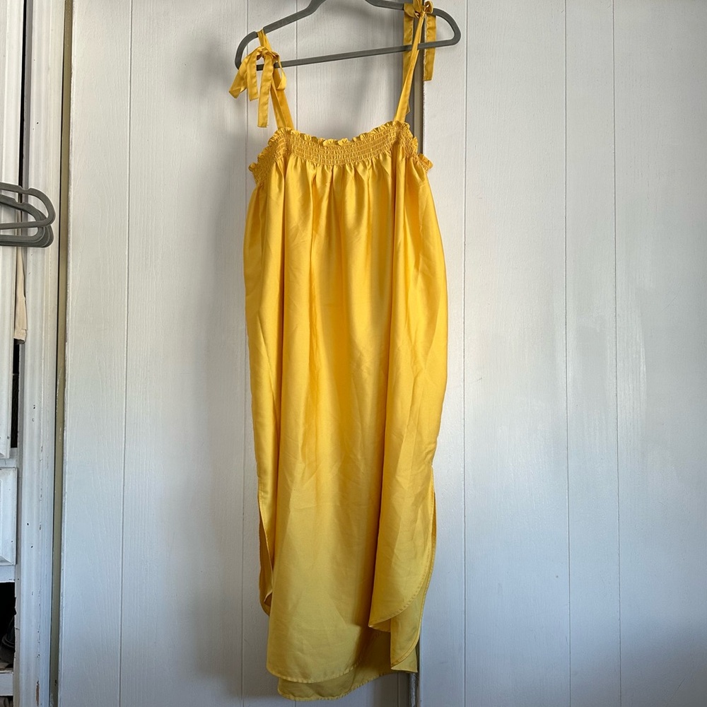 Yellow midi dress